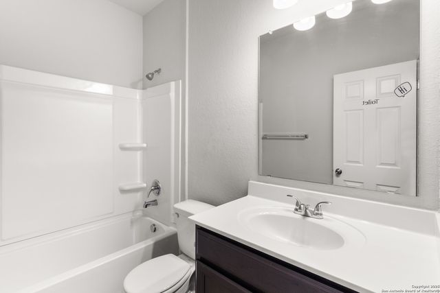 2607 Big Bear, Converse, TX 78109