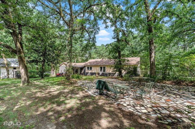 6151 Pine Hill Road, Shreveport, LA 71107