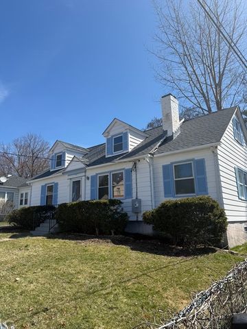 113 Lexington St, Springfield, MA 01107