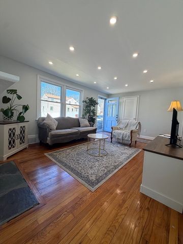 113 Lexington St, Springfield, MA 01107