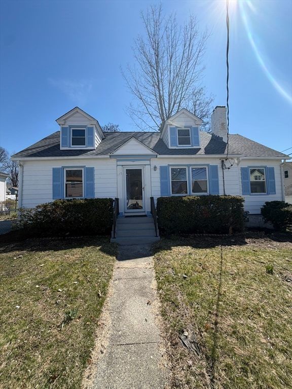 113 Lexington St, Springfield, MA 01107