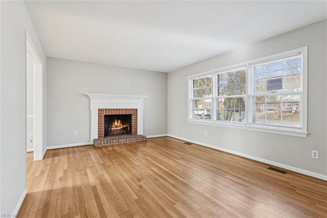 192 Beechmont DR, Newport News, VA 23608