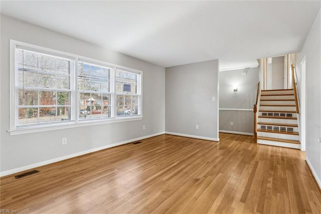 192 Beechmont DR, Newport News, VA 23608