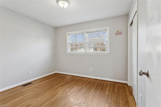 192 Beechmont DR, Newport News, VA 23608