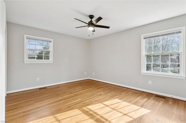 192 Beechmont DR, Newport News, VA 23608