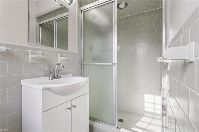 192 Beechmont DR, Newport News, VA 23608