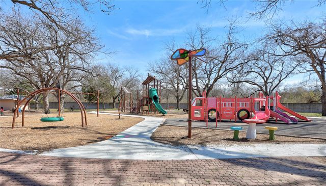 5704 Whitebrook DR, Austin, TX 78724