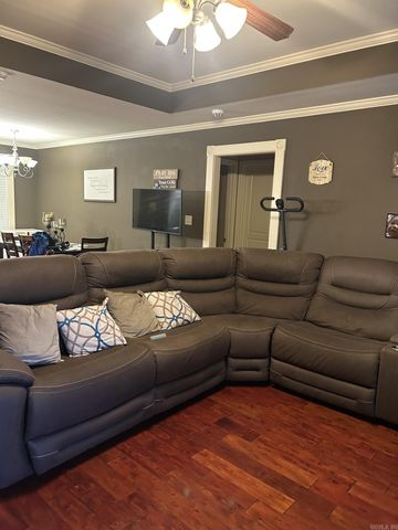 1008 Huck Finn Boulevard, Redfield, AR 72132