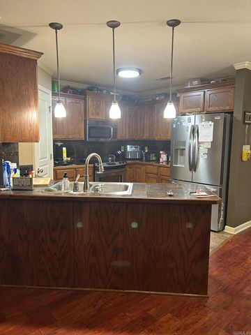 1008 Huck Finn Boulevard, Redfield, AR 72132