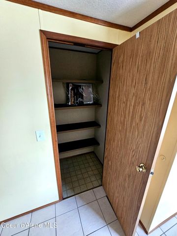 1284 W Linwood Dr, Hayden, ID 83835