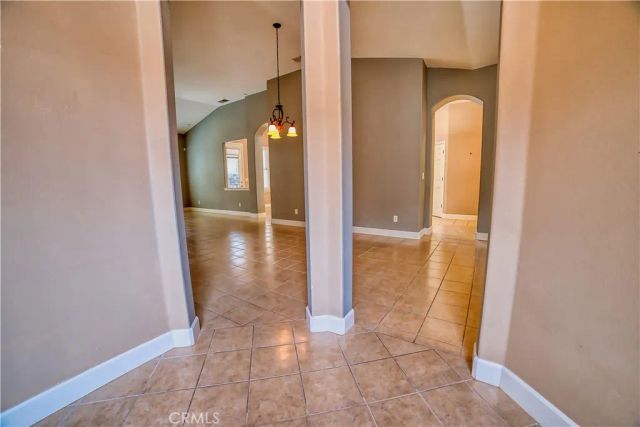 6009 W Goux, Fresno, CA 93722