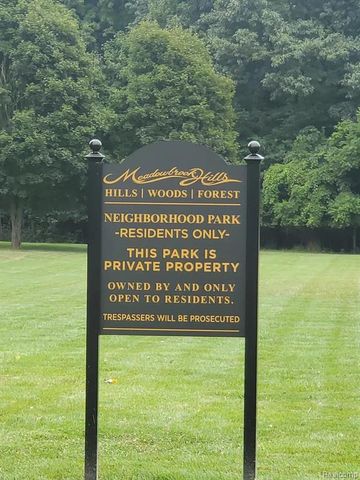 21105 Westfarm Court, Farmington Hills, MI 48167