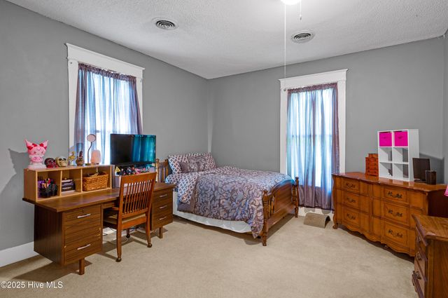 3466 S Contentnea Street, Farmville, NC 27828