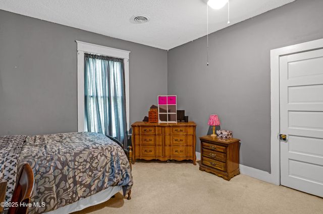 3466 S Contentnea Street, Farmville, NC 27828