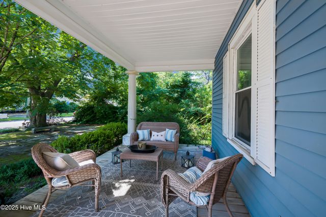 3466 S Contentnea Street, Farmville, NC 27828