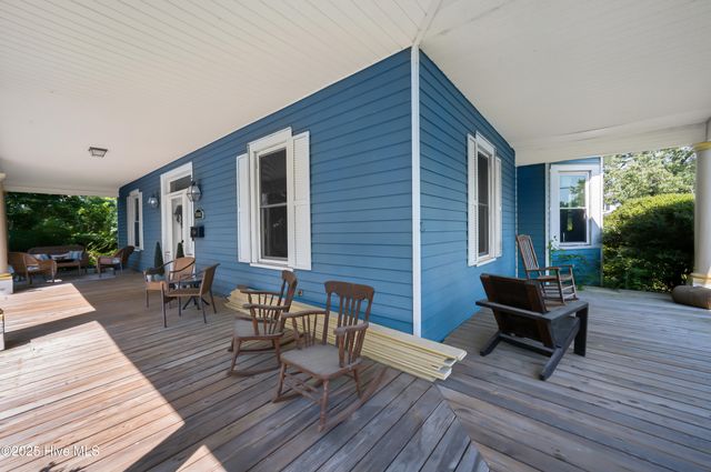 3466 S Contentnea Street, Farmville, NC 27828