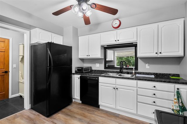 6231 E H Avenue, Kalamazoo, MI 49048