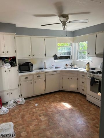 2801 Dewitt Ter, Linden City, NJ 07036