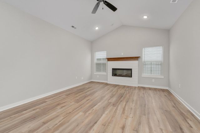 12172 W Rosemary St, Maize, KS 67223