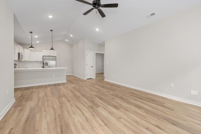 12172 W Rosemary St, Maize, KS 67223