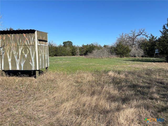 1873 County Road 136a, Hallettsville, TX 77964