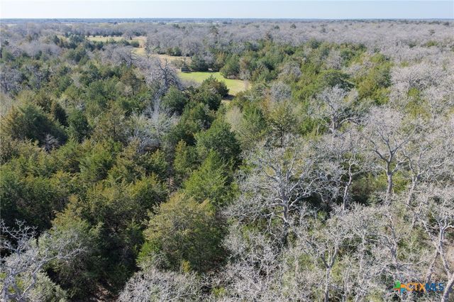 1873 County Road 136a, Hallettsville, TX 77964