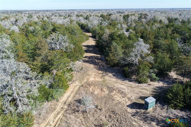 1873 County Road 136a, Hallettsville, TX 77964