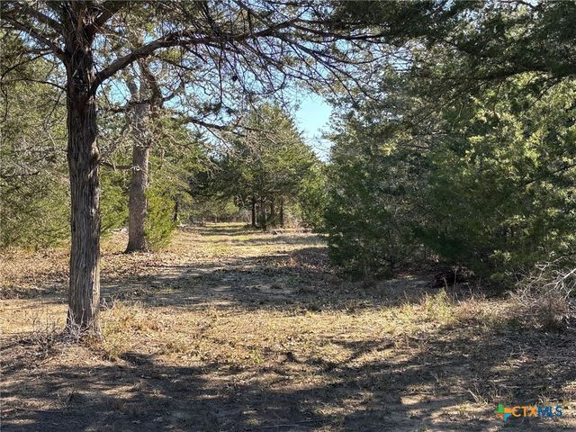 1873 County Road 136a, Hallettsville, TX 77964