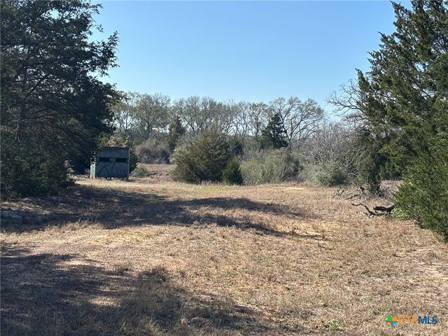 1873 County Road 136a, Hallettsville, TX 77964
