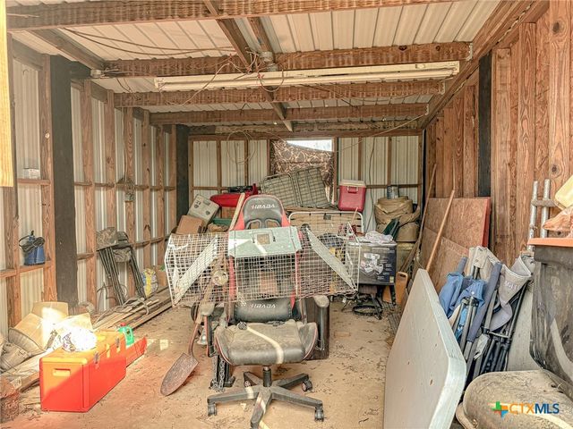 1873 County Road 136a, Hallettsville, TX 77964