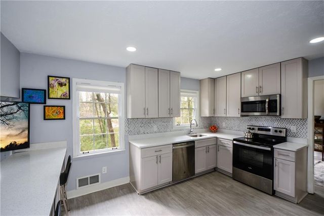 643 Navarre Drive, Stone Mountain, GA 30087