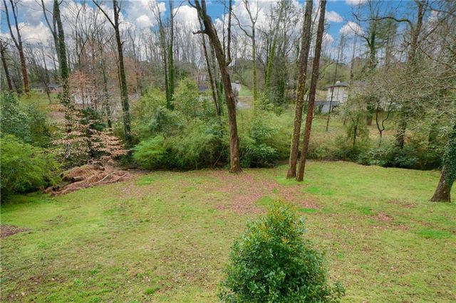 643 Navarre Drive, Stone Mountain, GA 30087