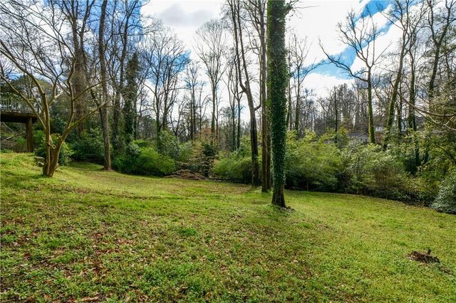 643 Navarre Drive, Stone Mountain, GA 30087