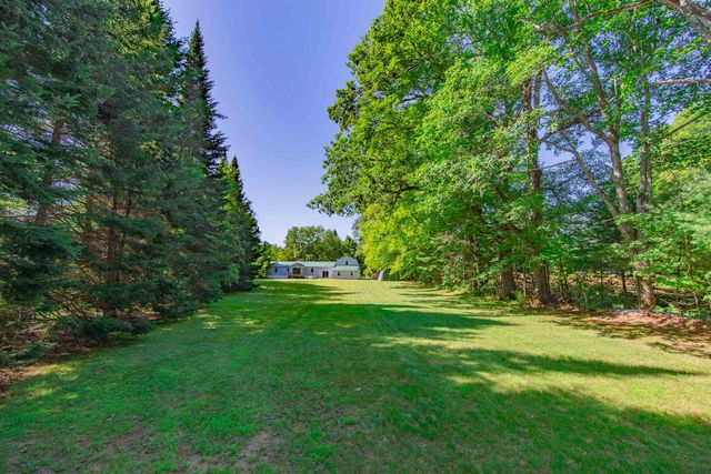71 Mays Way, Tamworth, NH 03890