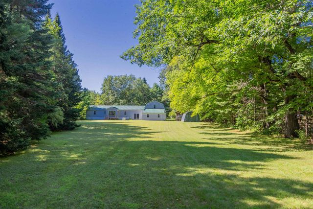 71 Mays Way, Tamworth, NH 03890