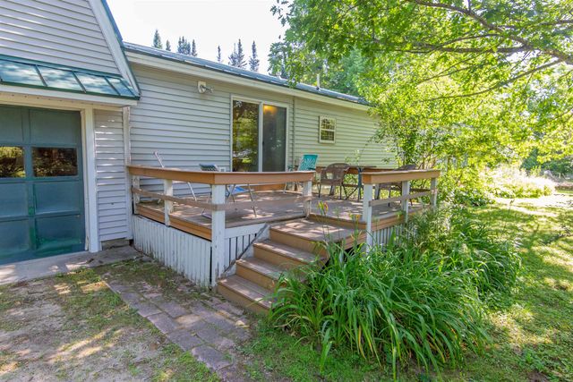 71 Mays Way, Tamworth, NH 03890