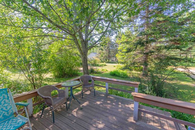 71 Mays Way, Tamworth, NH 03890