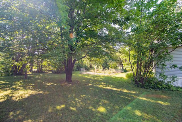 71 Mays Way, Tamworth, NH 03890