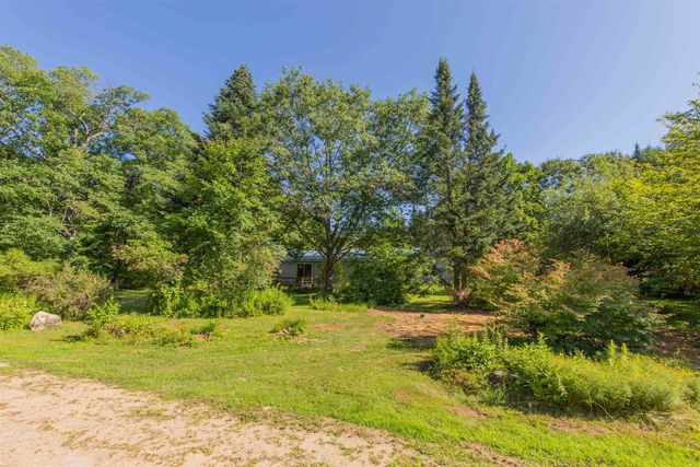 71 Mays Way, Tamworth, NH 03890
