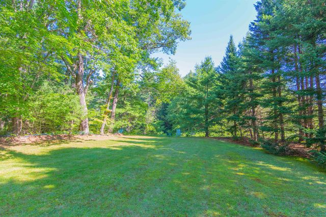71 Mays Way, Tamworth, NH 03890