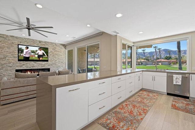 86 La Ronda Drive, Rancho Mirage, CA 92270