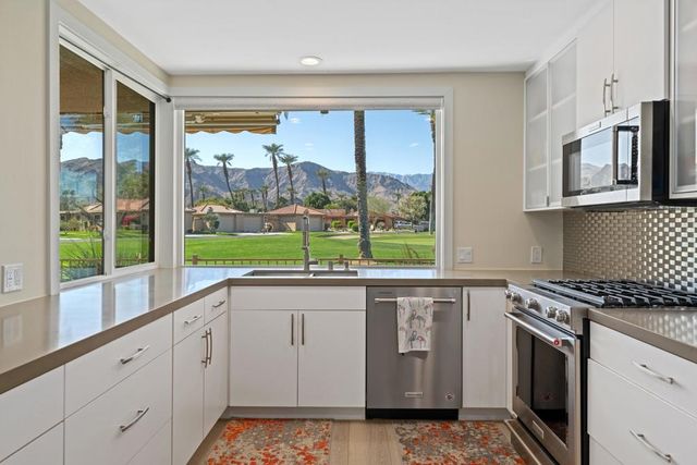 86 La Ronda Drive, Rancho Mirage, CA 92270
