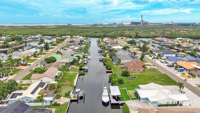 6510 SANTIAGO COURT, Apollo Beach, FL 33572
