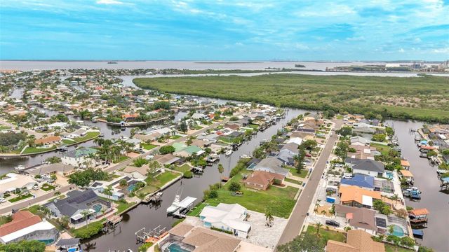 6510 SANTIAGO COURT, Apollo Beach, FL 33572