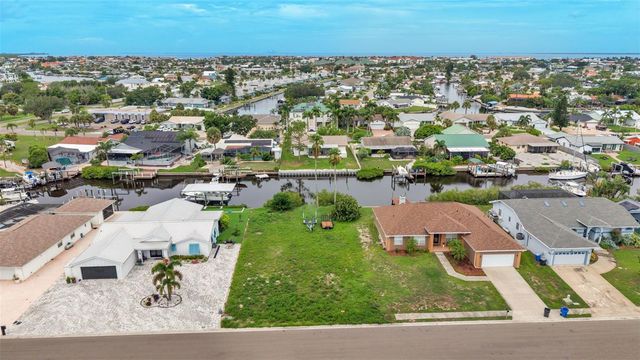 6510 SANTIAGO COURT, Apollo Beach, FL 33572