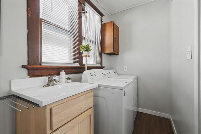 1312 Burch Avenue NW, Cedar Rapids, IA 52405
