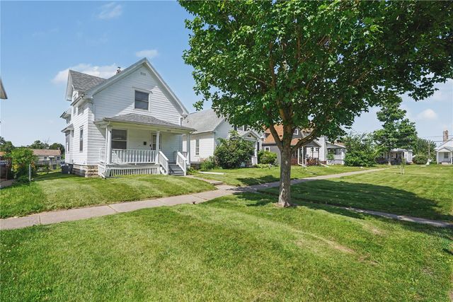 1312 Burch Avenue NW, Cedar Rapids, IA 52405