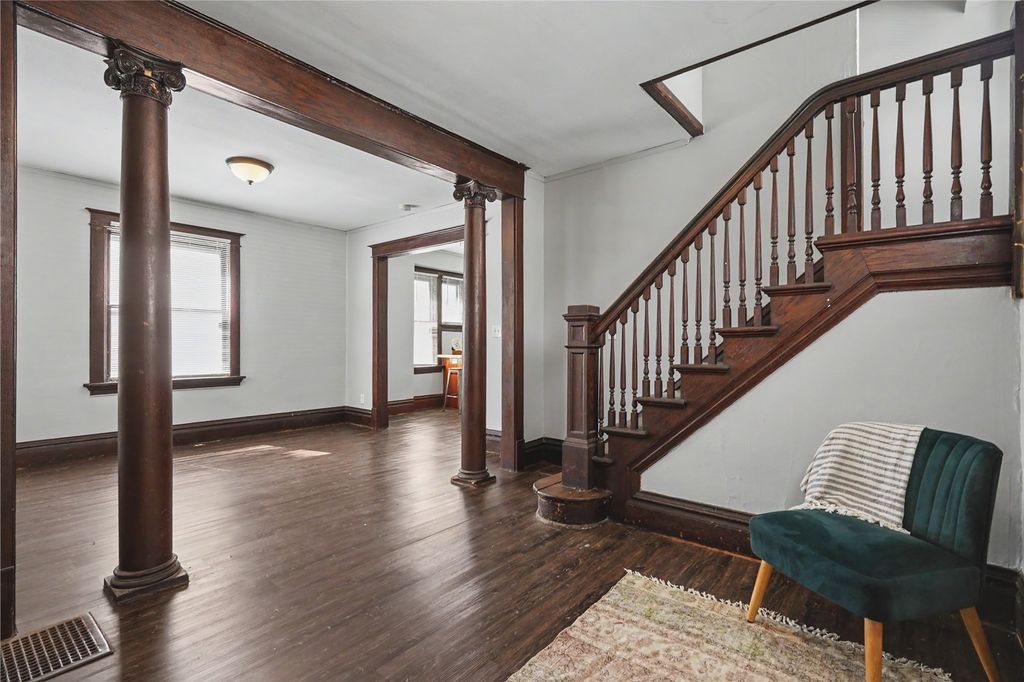 1312 Burch Avenue NW, Cedar Rapids, IA 52405