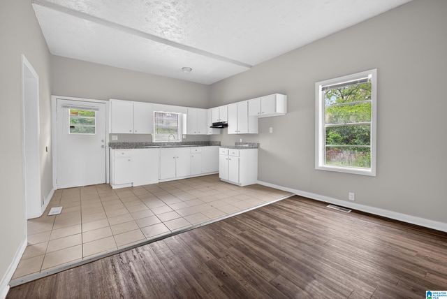 406 N NASHVILLE AVENUE, Sylacauga, AL 35150