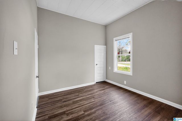 406 N NASHVILLE AVENUE, Sylacauga, AL 35150